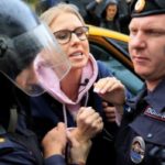 Ruská demokracie umírá a lidská práva jsou systematicky porušována